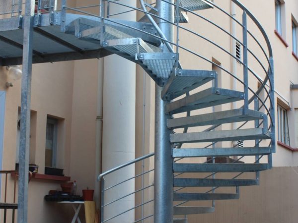 Escaliers m&eacute;talliques &agrave; Mulhouse, Colmar, et Strasbourg Benfeld 0